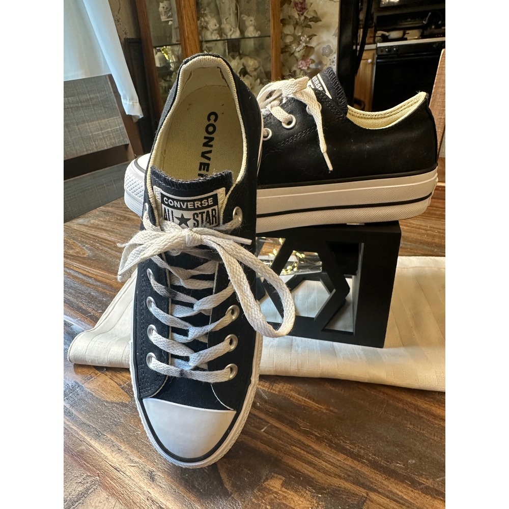 Converse Chuck Taylor All Star Lift Platform Black Canvas Sneakers 560250C 8.5W - Picture 2 of 13